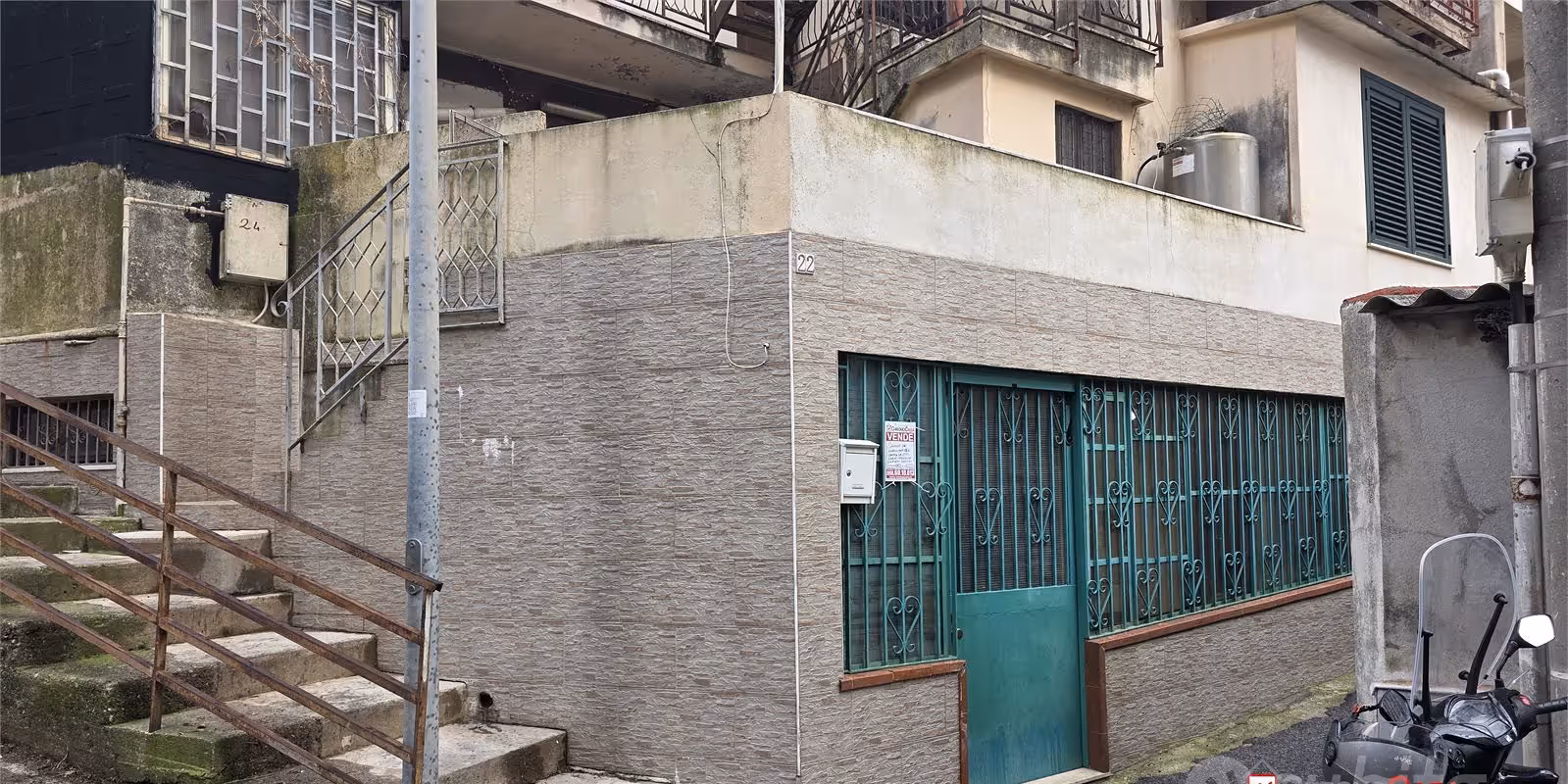 Gravitelli, Messina listing photo